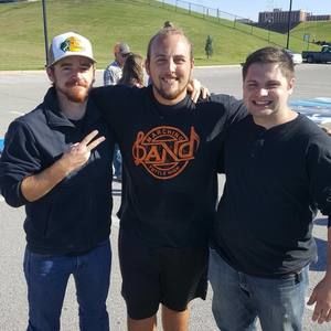 Meet your Posher, Kenser